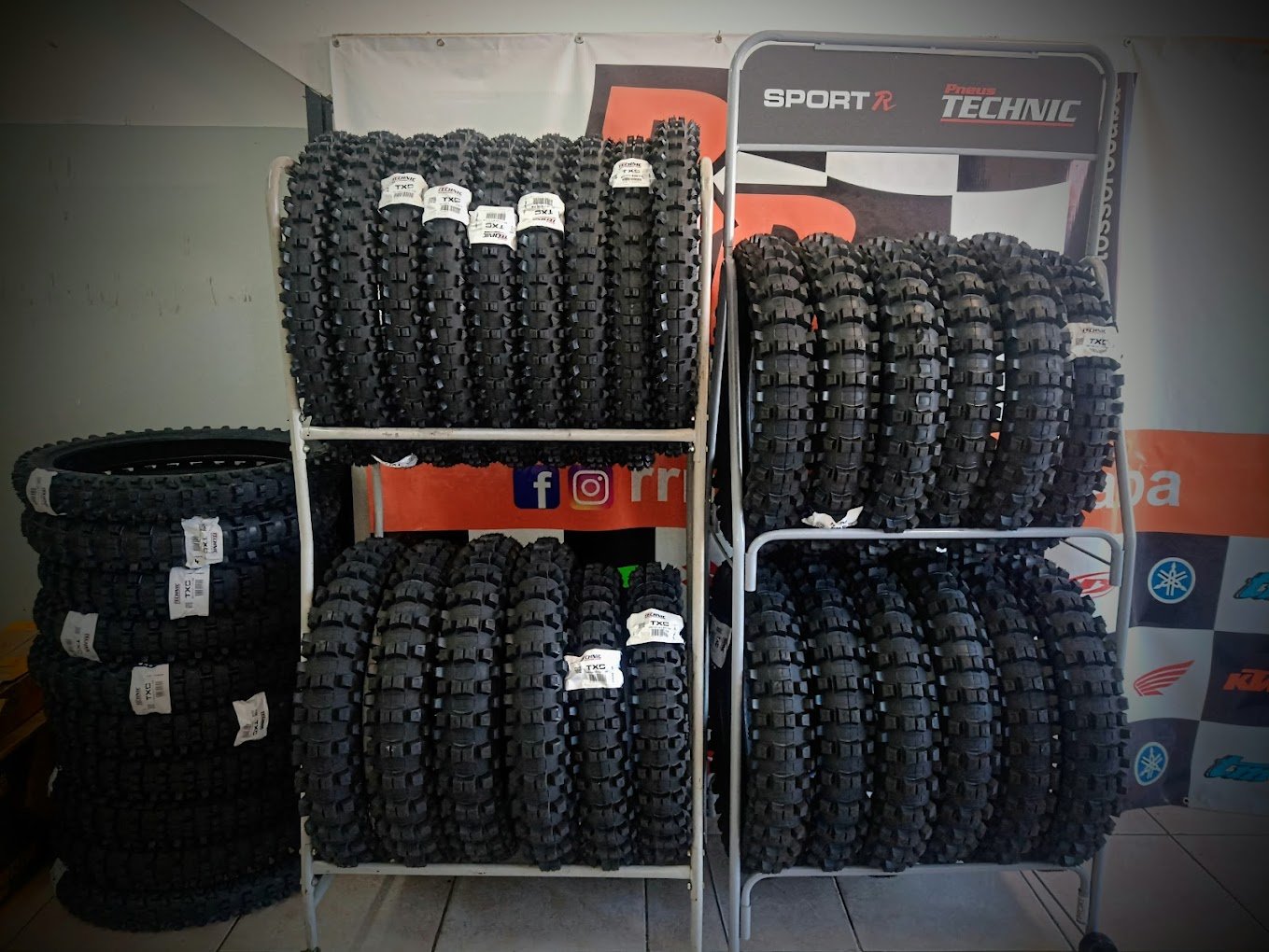 Pneu Traseiro 100/100-18 59r Technic Txc Trilha Motocross - Imagem 2